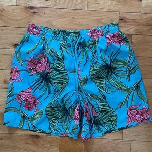 Men’s board shorts